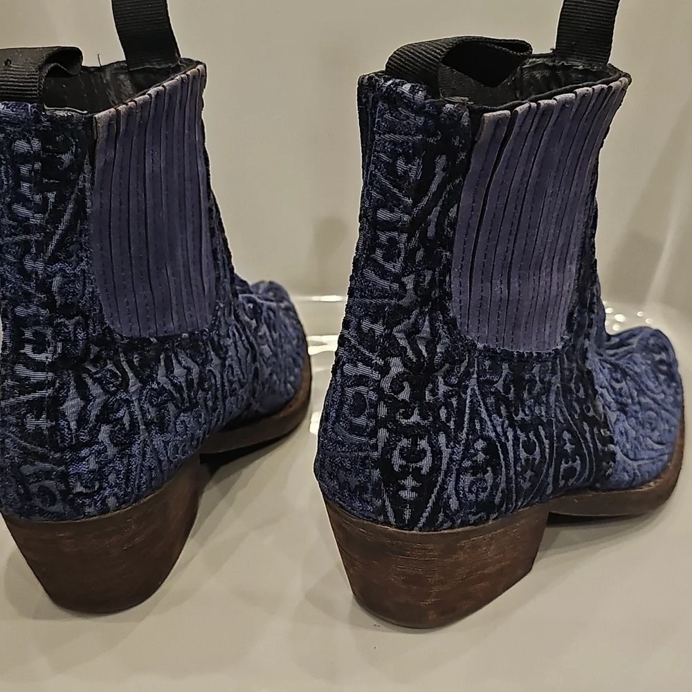 Jeffrey Campbell new poshmark